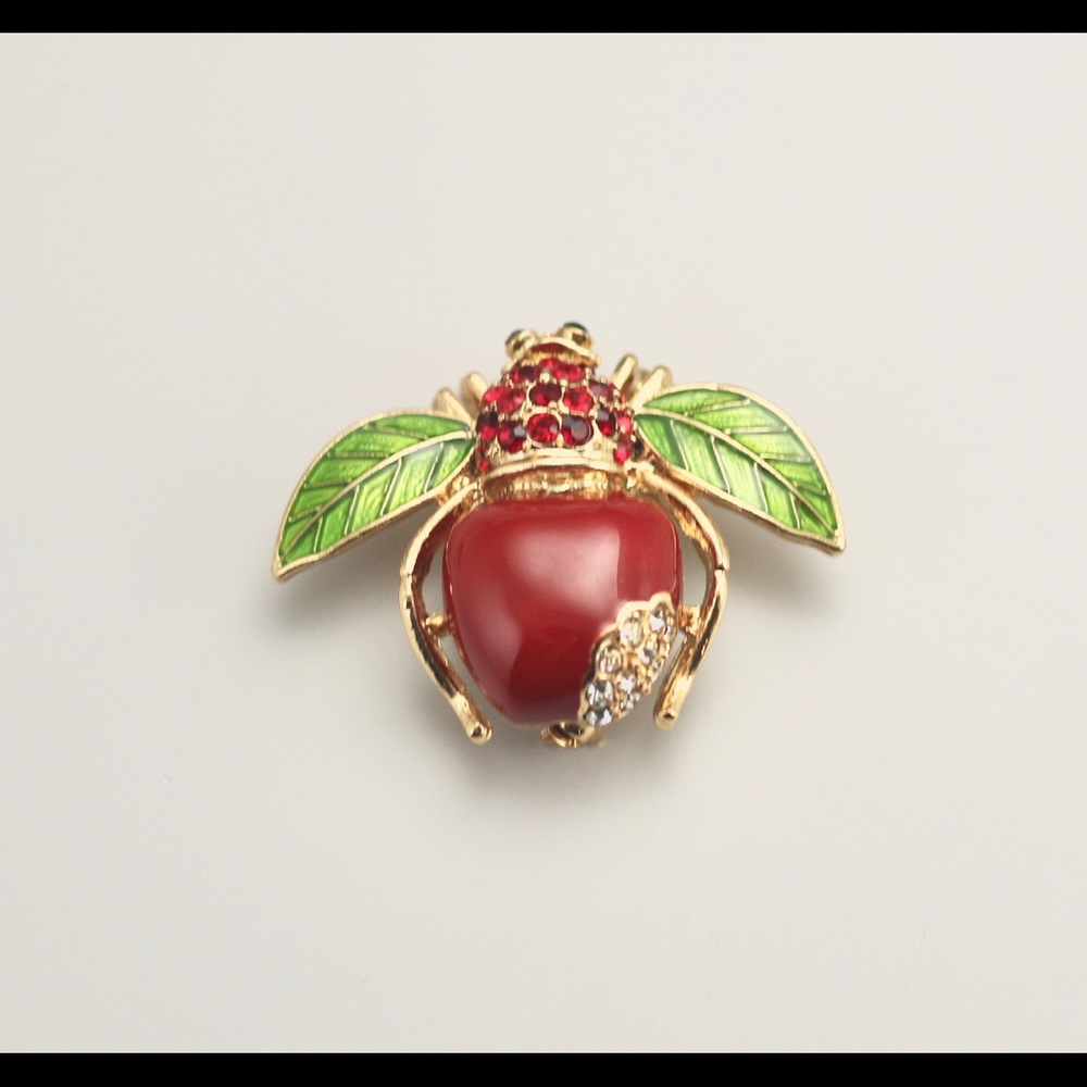 Joan Rivers big red apple bee brooch pin - Picture 4 of 4